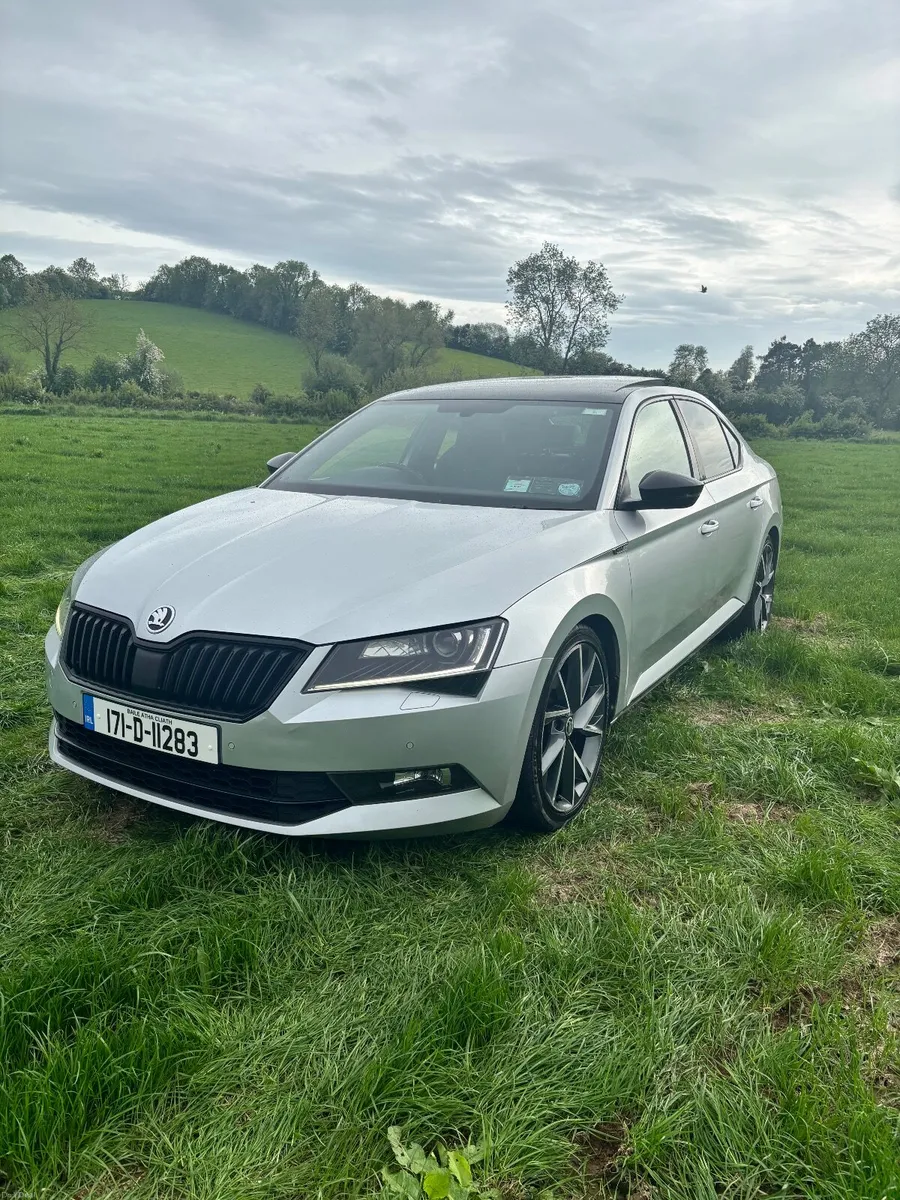 2017 Skoda Superb 2.0 TDI Ambition Sport Line - Image 2