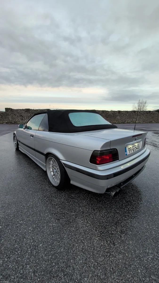BMW e36 convertible 2.5L - Image 2