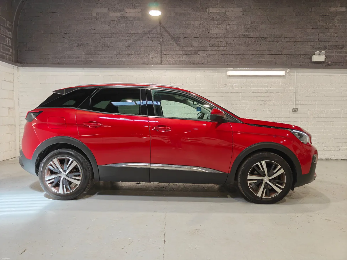 2019 PEUGEOT 3008 1.2L ALLURE LOW MILEAGE - Image 4