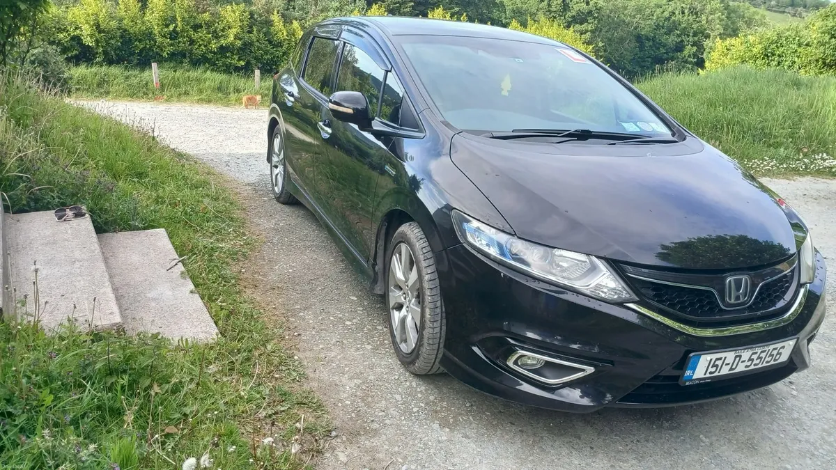 Honda Hybrid 1.5 Petrol  6-Seater - Image 3