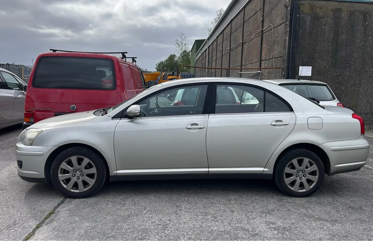 08 Toyota Avensis  1.6 petrol - Image 2