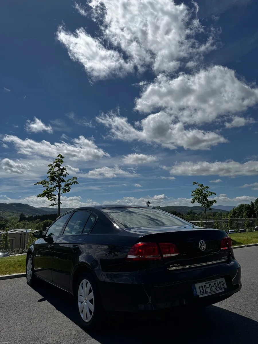 Volkswagen Passat - Image 4