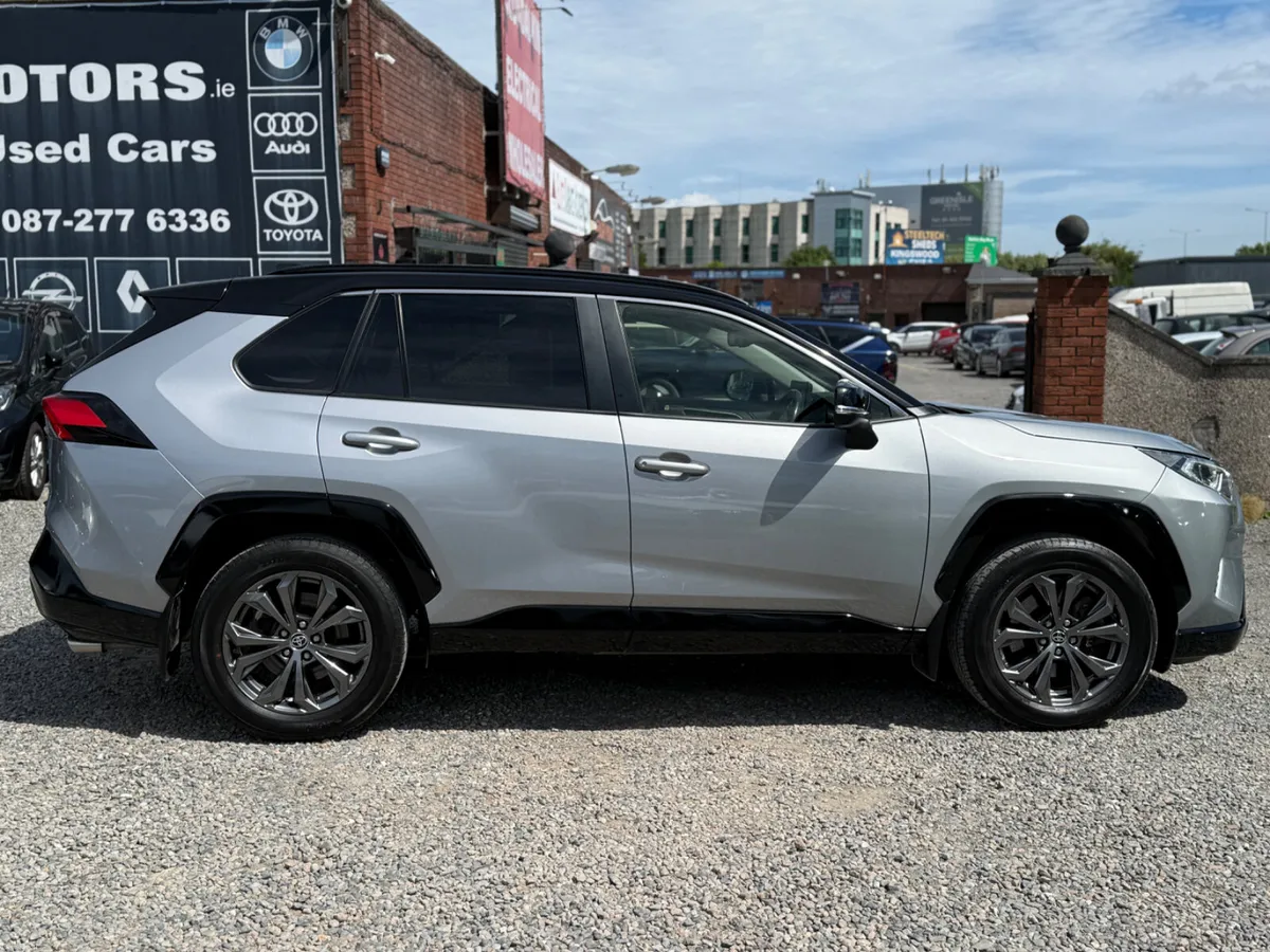2023 Toyota Rav4 HYBRID SOL AUTO - Image 2