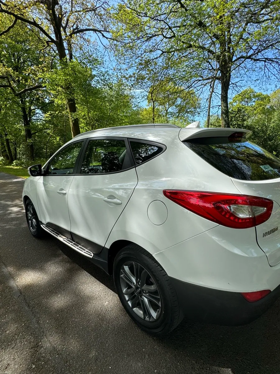 Hyundai ix35 high spec - Image 4