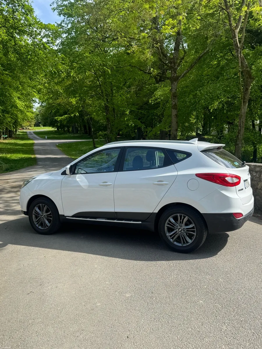 Hyundai ix35 high spec - Image 1