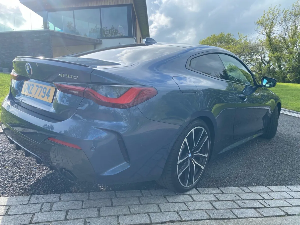 Car - Image 4