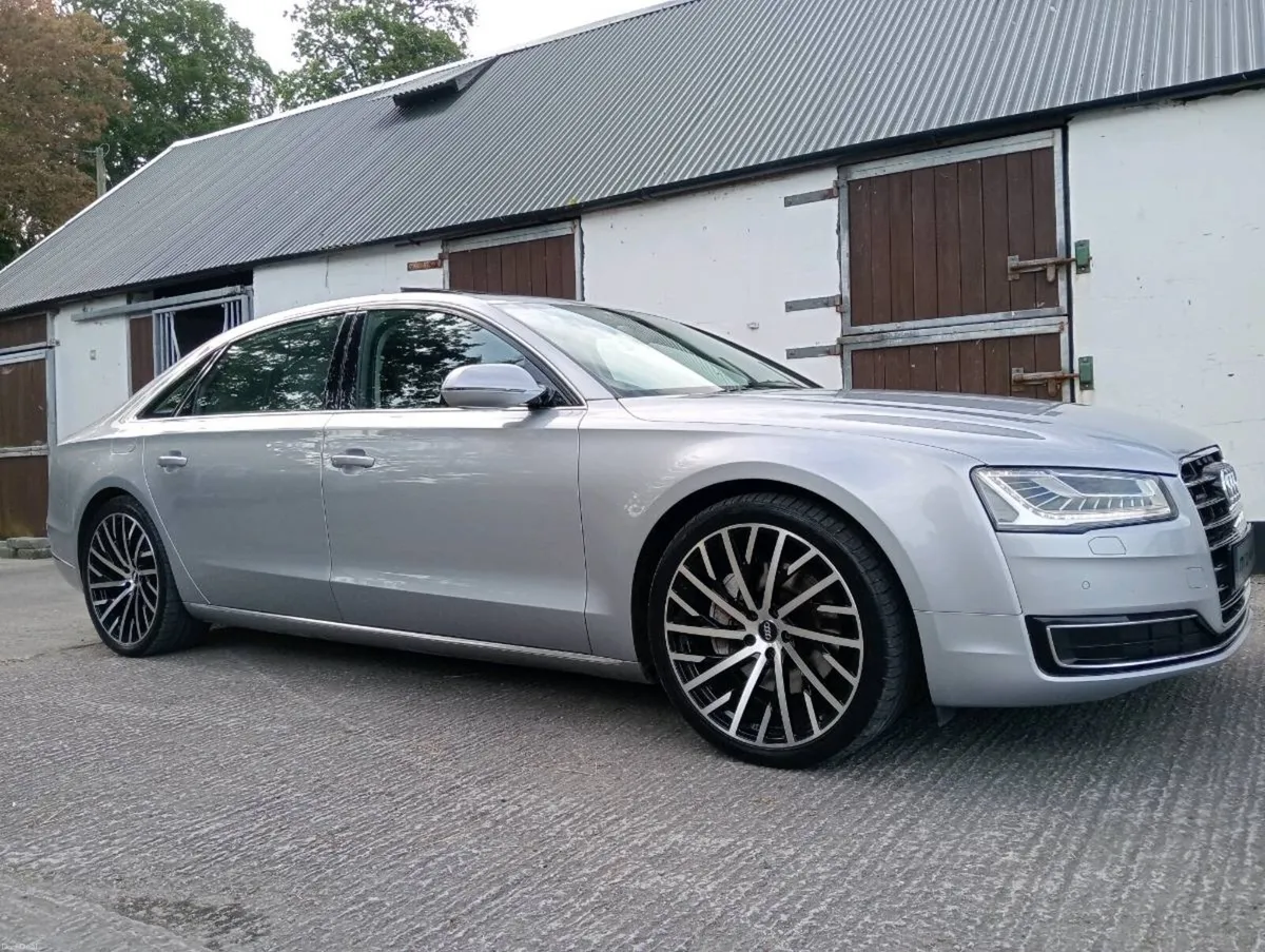 AUDI A8 3.0TDI SE EXECUTIVE LWB QUATTRO. - Image 4