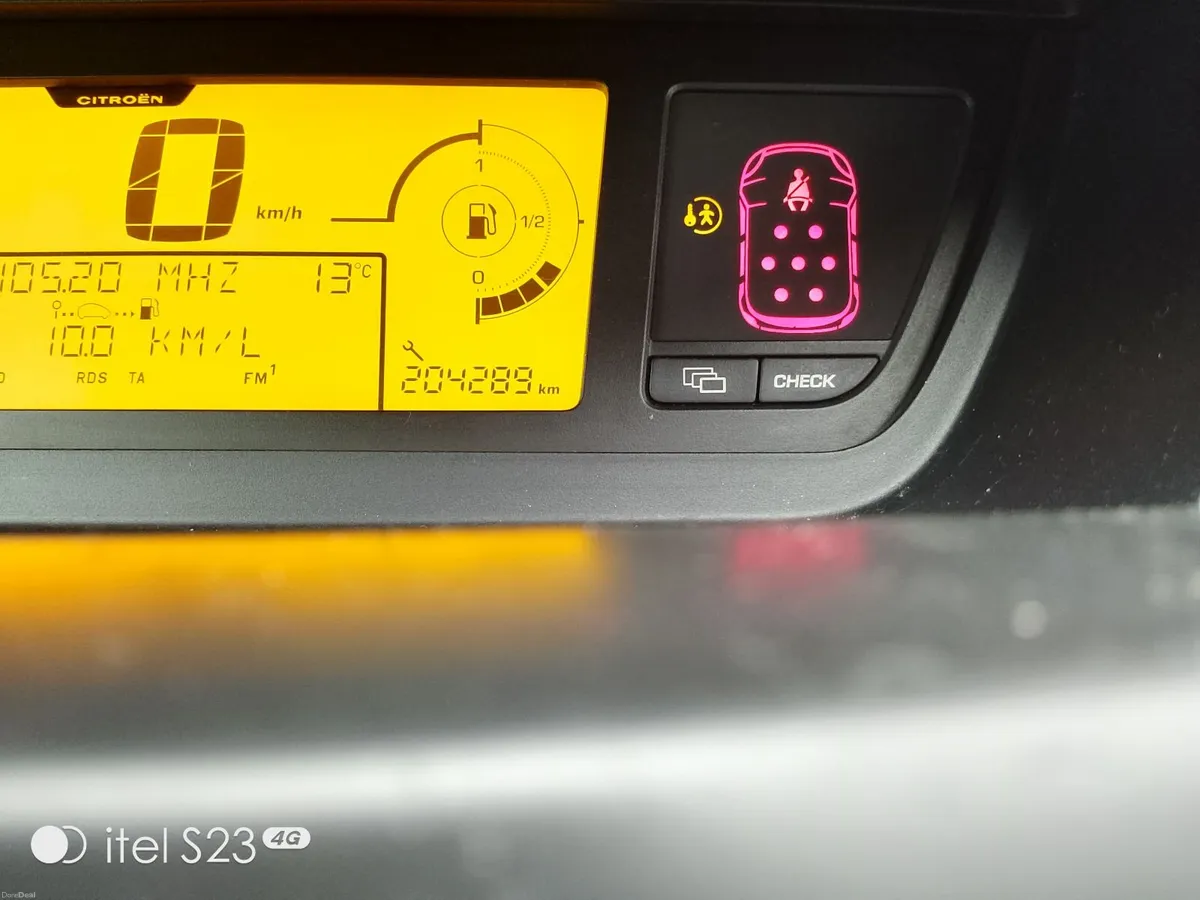 Citroen C4 Picasso 2008 - Image 2