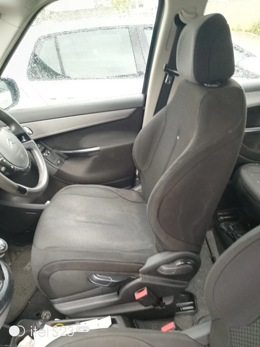 Citroen C4 Picasso 2008 - Image 4