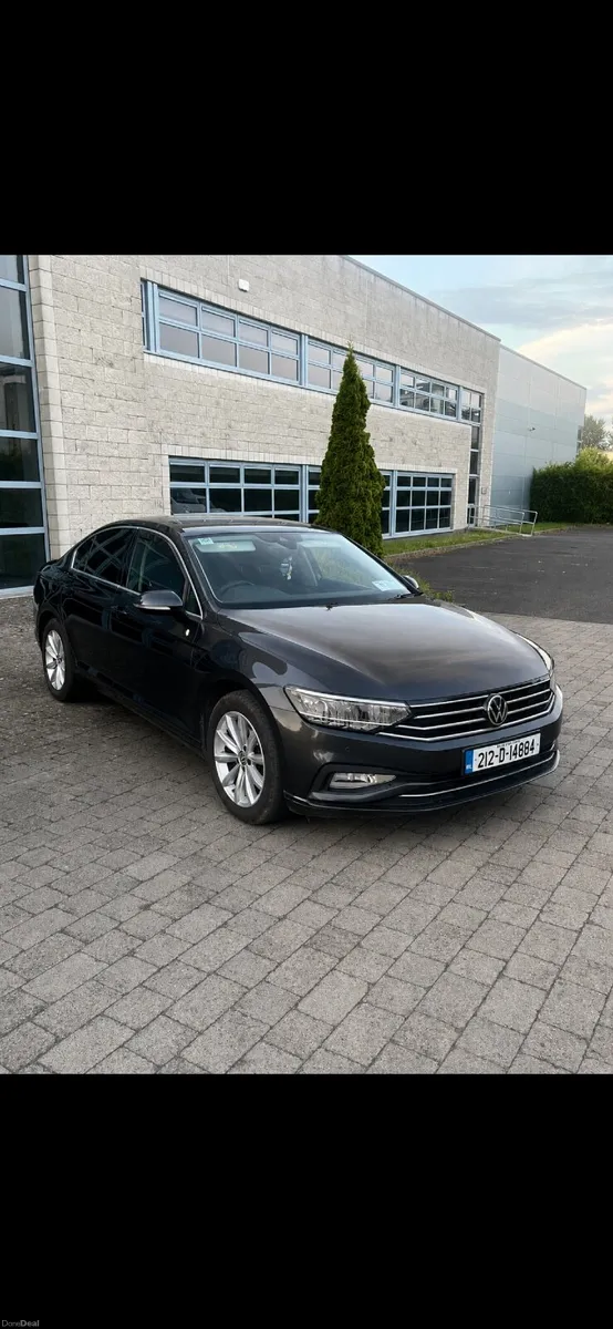 212 Volkswagen Passat - Image 2