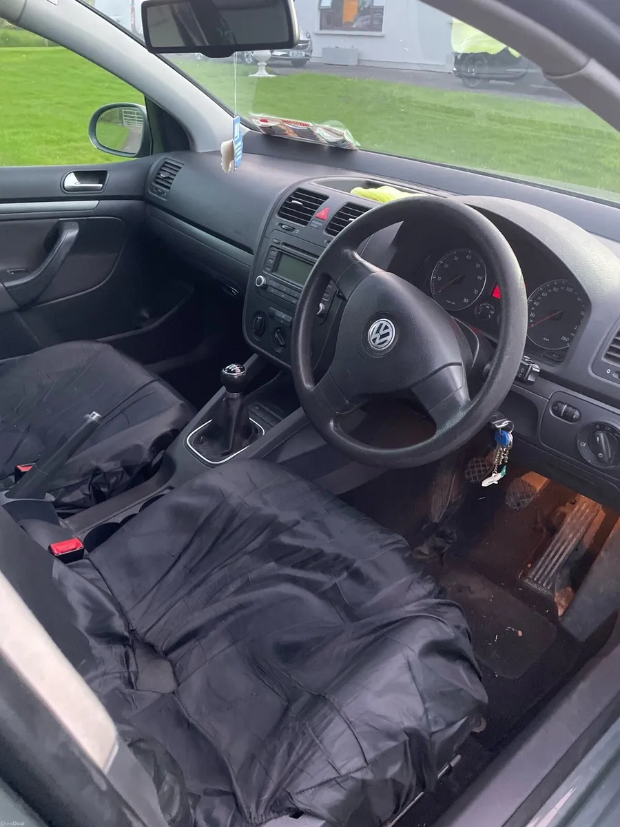 Golf 1.6 - Image 2