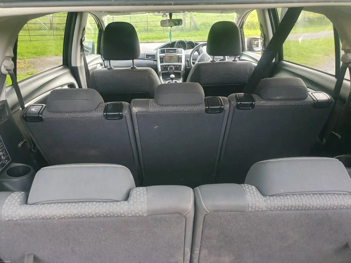 Toyota Verso 7 seater 2.0 D4D - Image 4