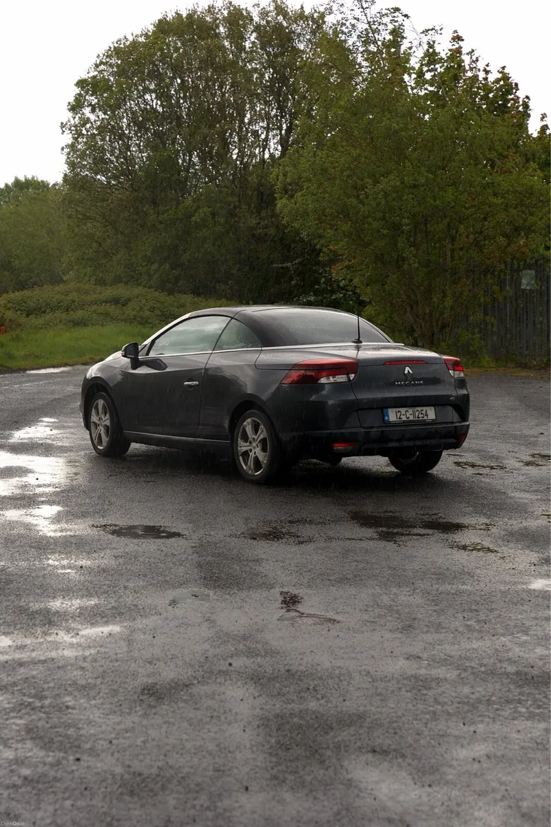 Megane convertible diesel NCT+TAX €2800 - Image 4
