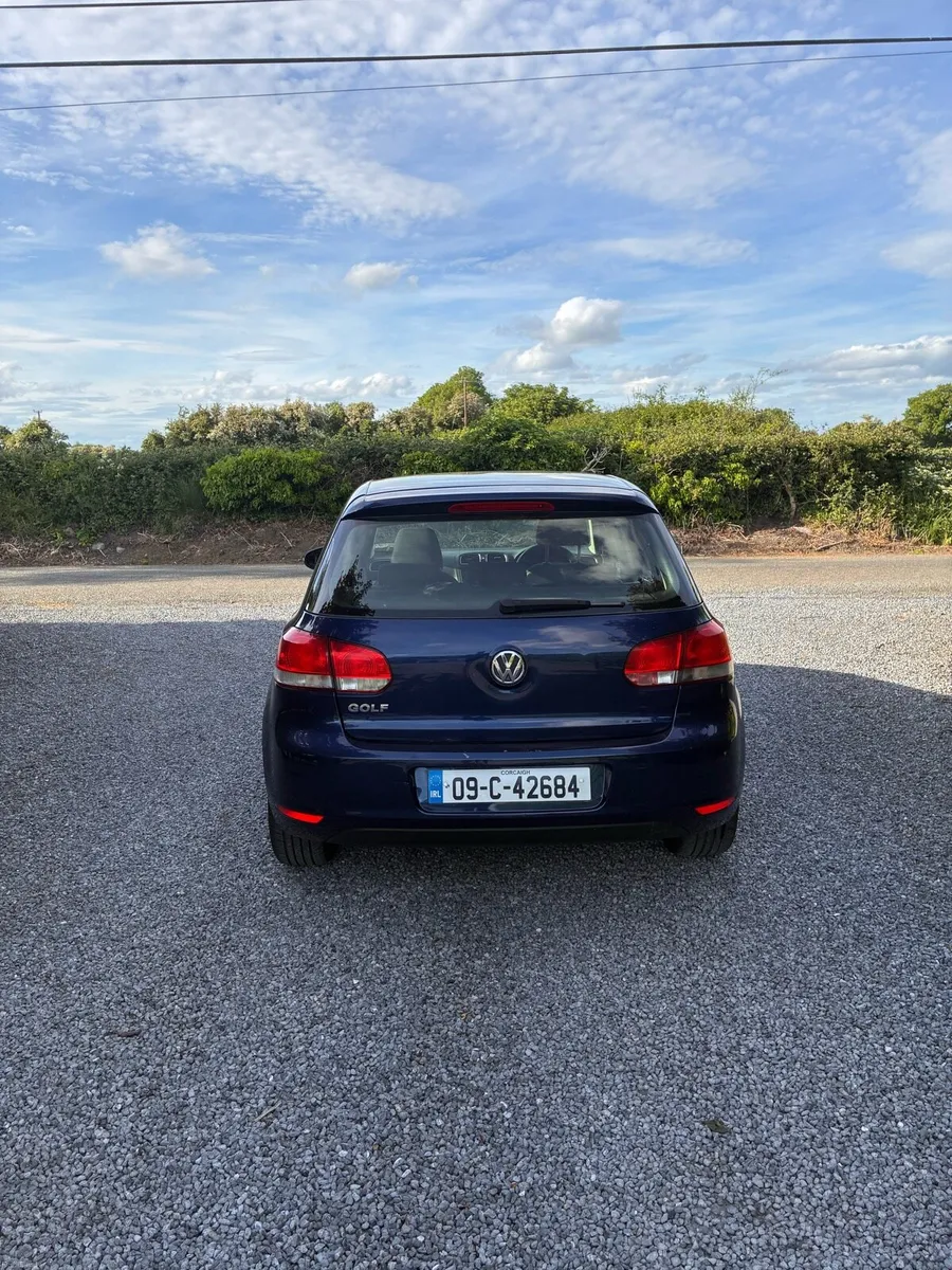Volkswagen Golf - Image 4