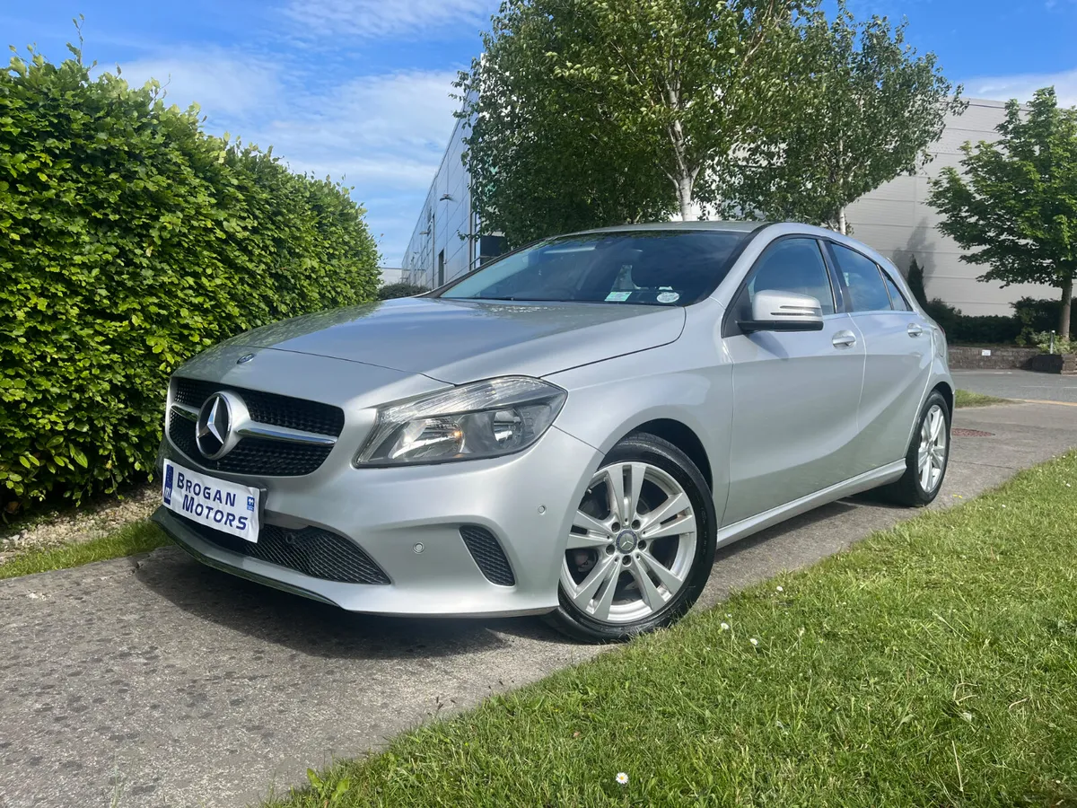 Mercedes-Benz A180 D Sport*Automatic* - Image 4