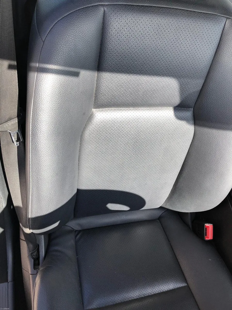 Mercedes-Benz C Class petrol - Image 4