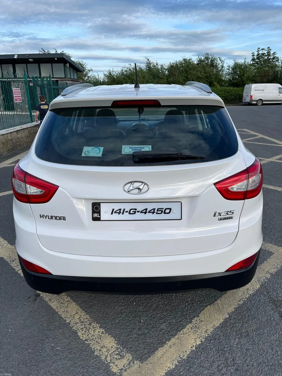 Hyundai ix35 - Image 2