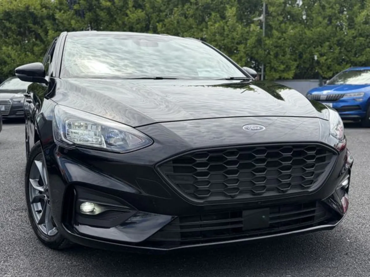 Ford Focus ST-LINE TDCI - Image 2