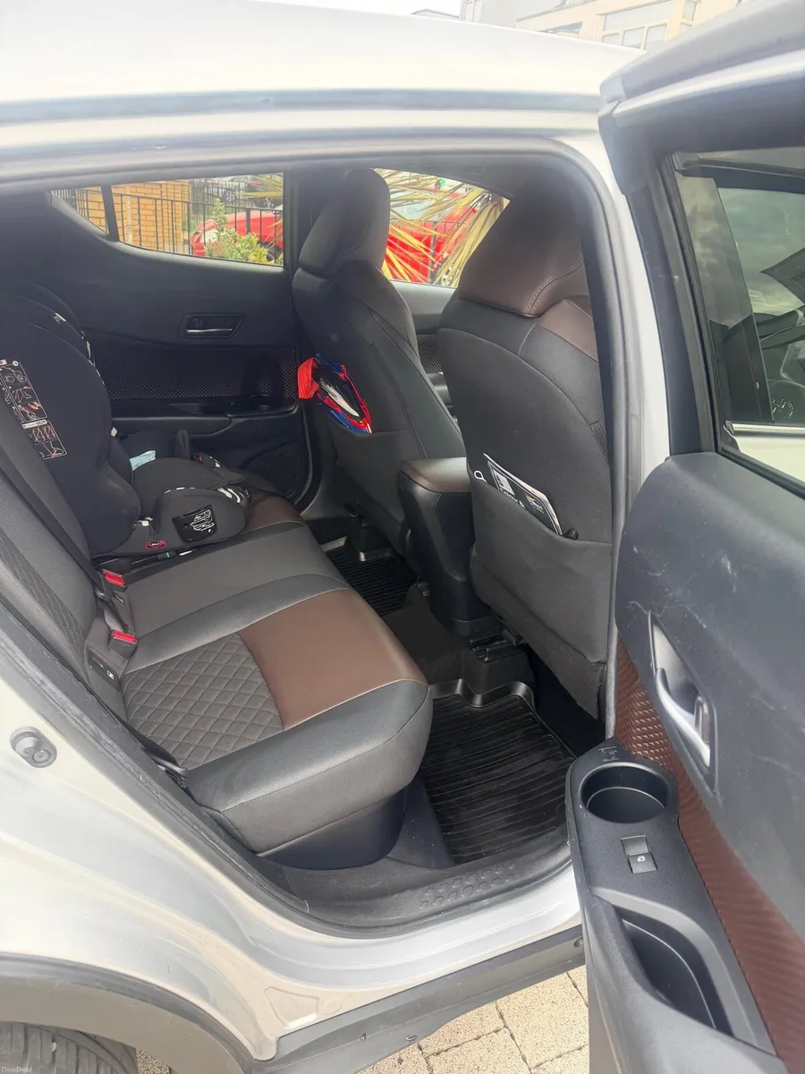 Toyota CHR Sport 1.8 2018 - Image 5