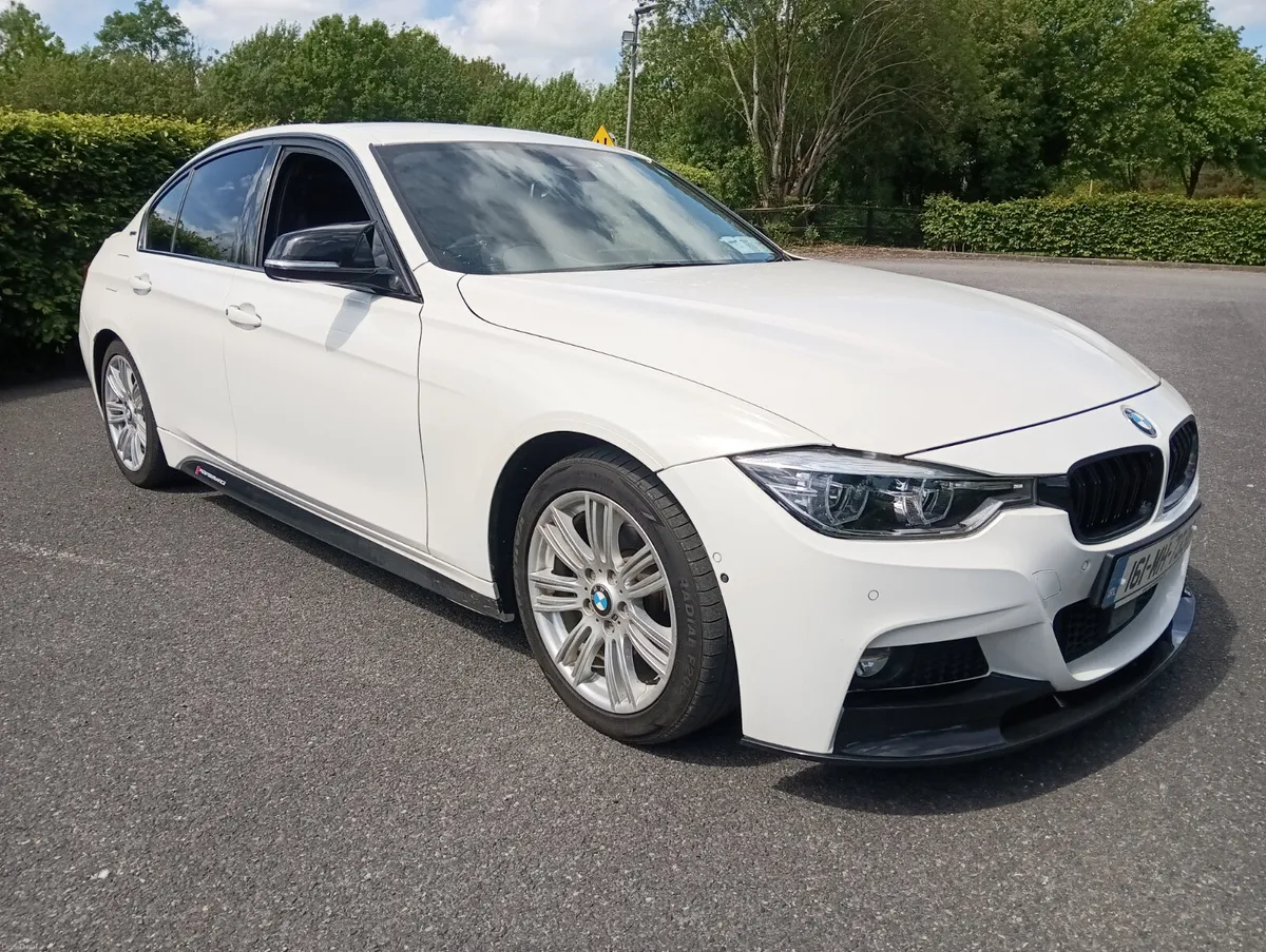 💥2016 BMW 330E Hybrid M-sport Automatic💥 - Image 3