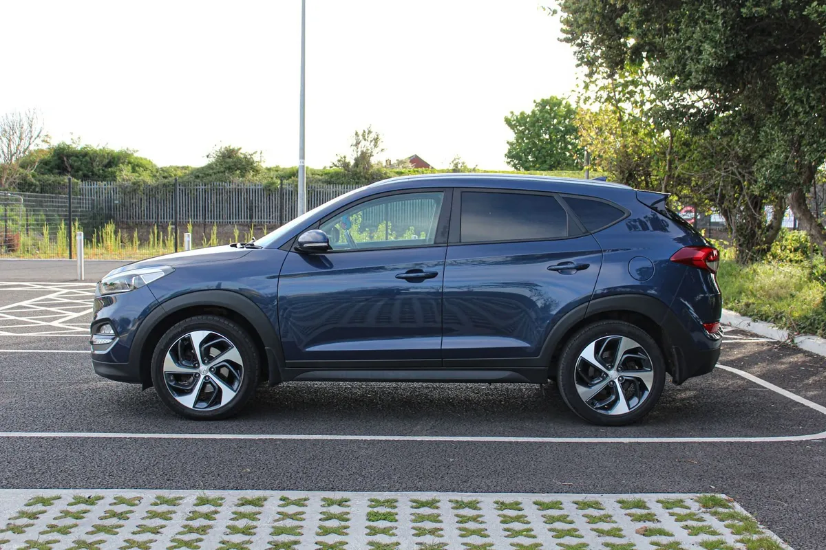 PRISTINE 2018 Hyundai Tucson 1.7 Diesel  Executive - Image 3