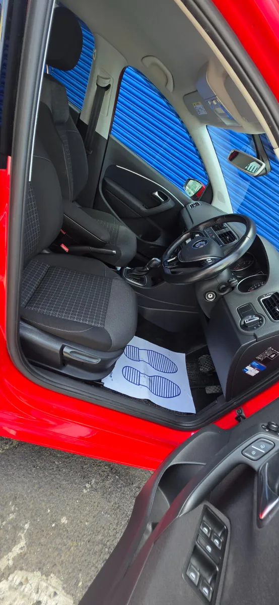 Volkswagen Polo Automatic low Millage - Image 5