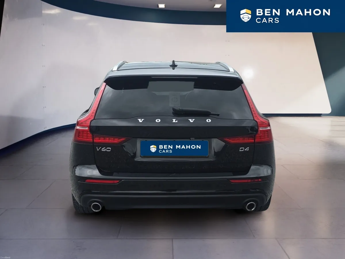 Volvo V60 Momentum Automatic - Image 4