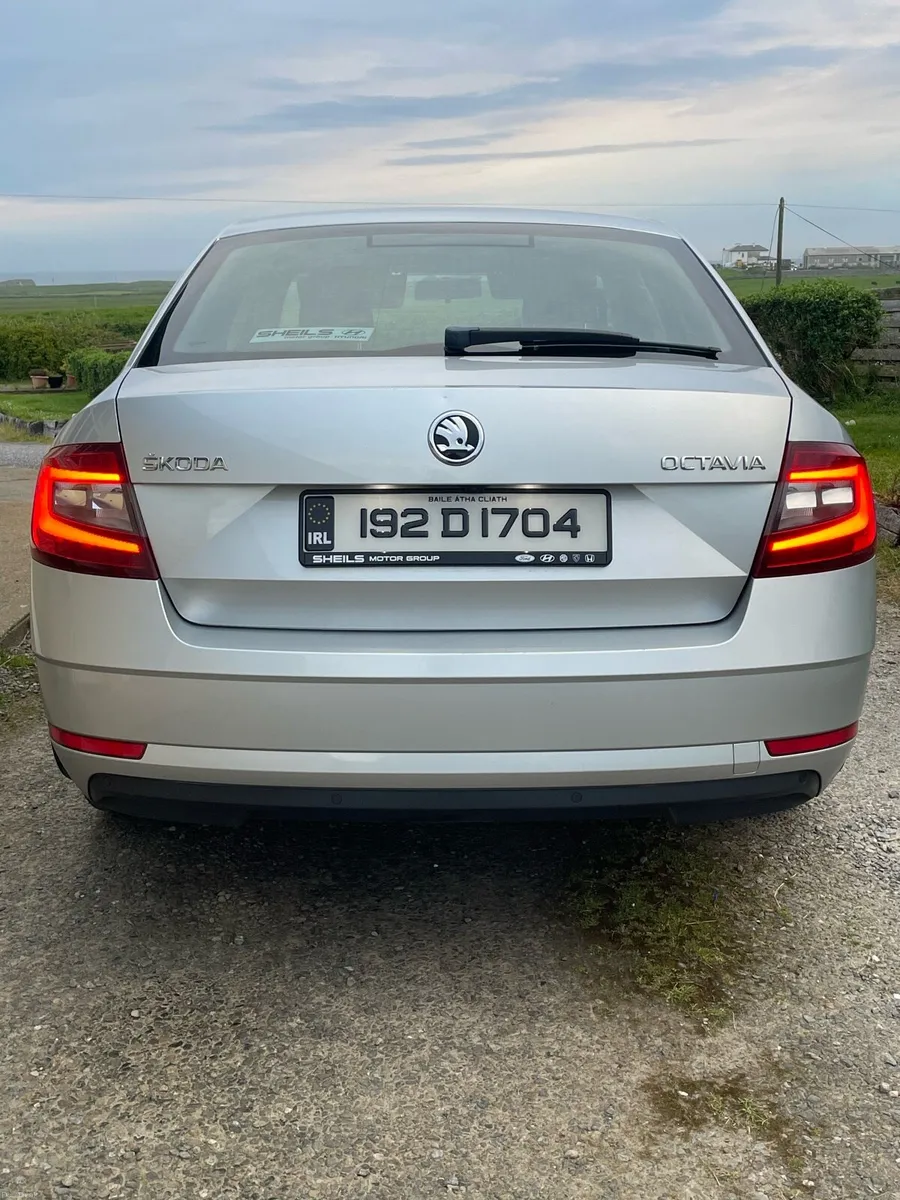 192 Skoda Octavia Ambition 1.6 TDI - Image 4