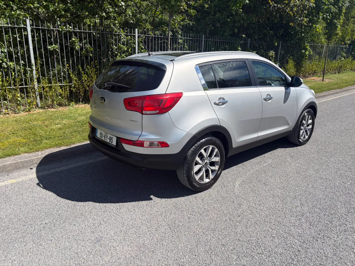 Kia Sportage 2015 PANORAMIC SUNROOF - Image 2