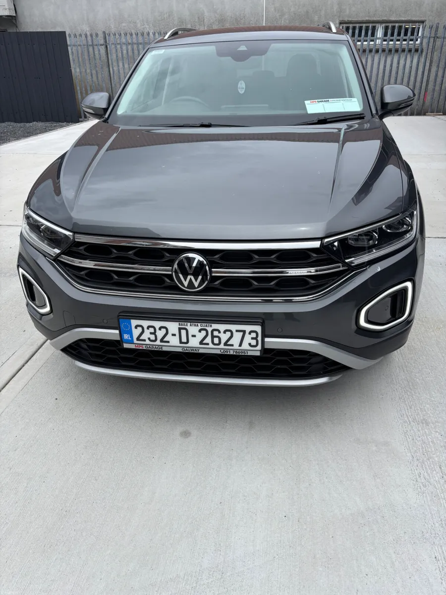 2023 Volkswagen T-Roc 1.5 TSI 150 HP DSG Style - Image 3