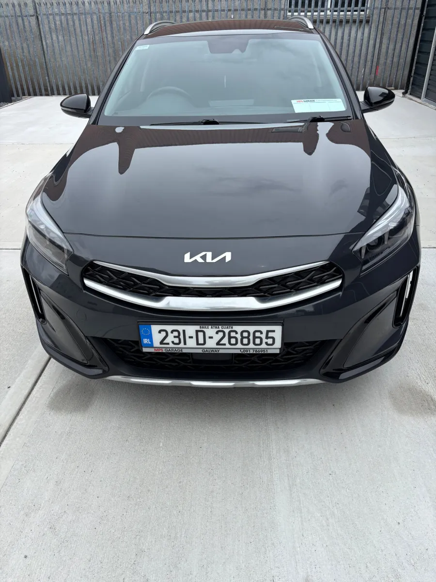 2023 Kia XCeed 1.6 GDI Plug-in Hybrid Auto - Image 3