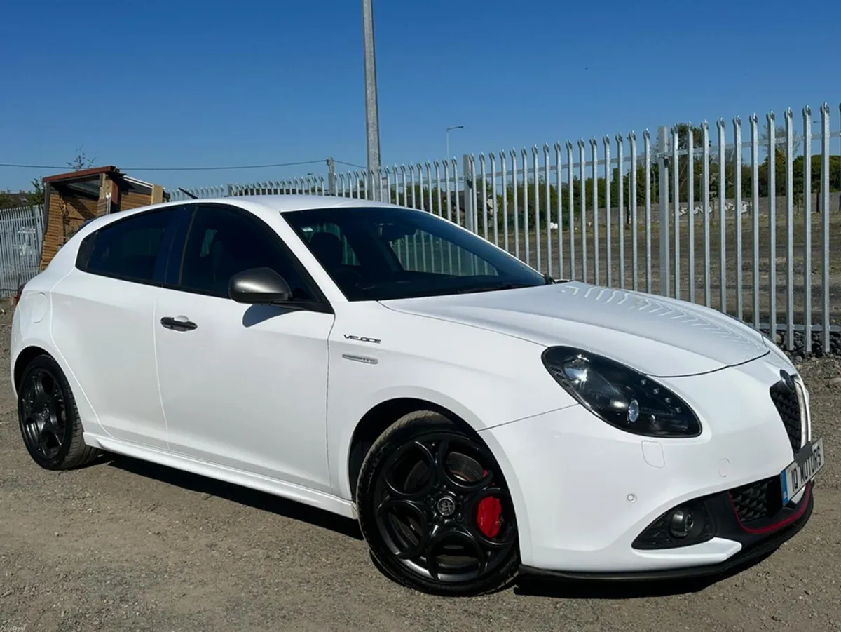 Alfa Romeo Giulietta Veloce 1.8L Automatic Petrol - Image 2