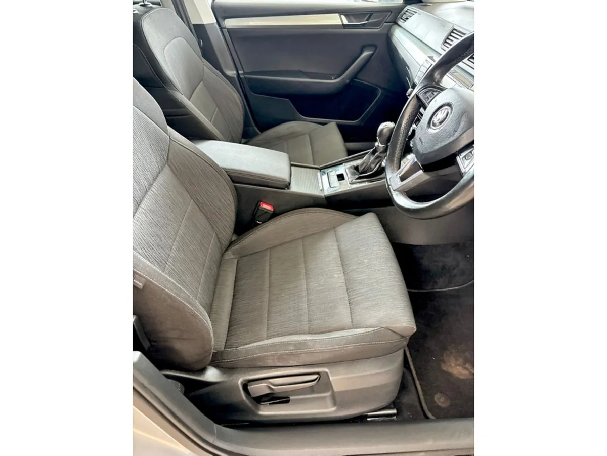 Skoda Superb AMBITION 1.6 TDI 120BHP 4DR - Image 6
