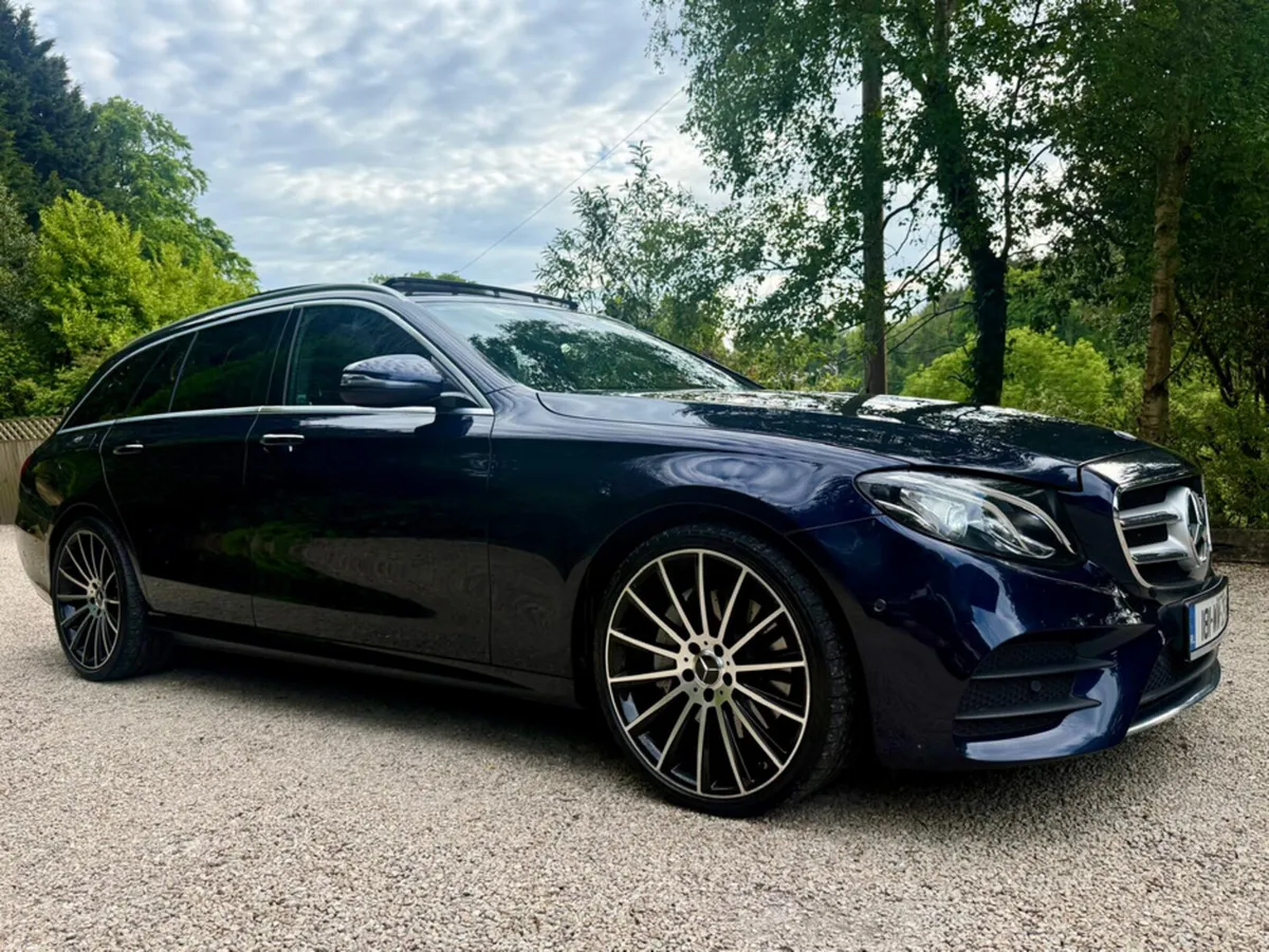Mercedes-Benz E-Class *Sale Agreed* E220 D AMG LIN - Image 3