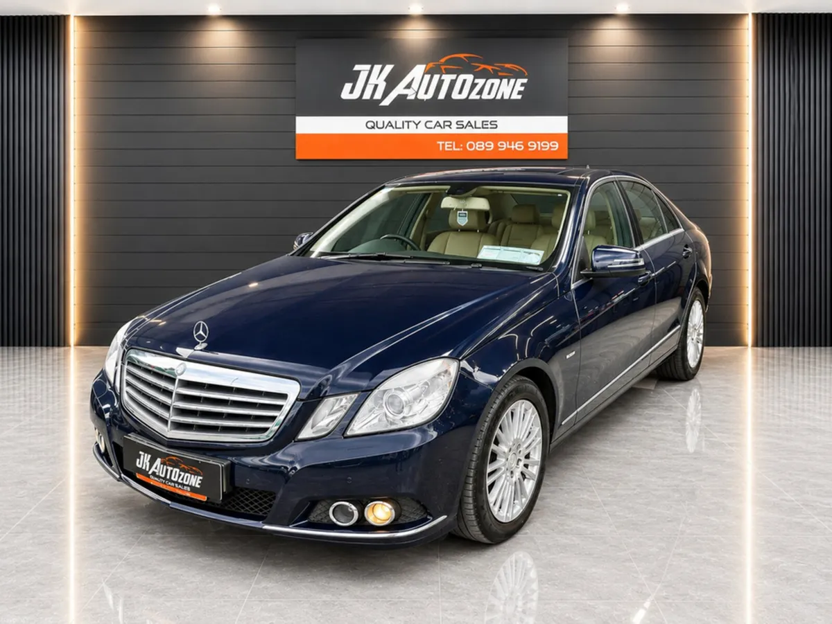 Mercedes-Benz E-Class 200 CDI ELEGANCE 4DR - Image 2