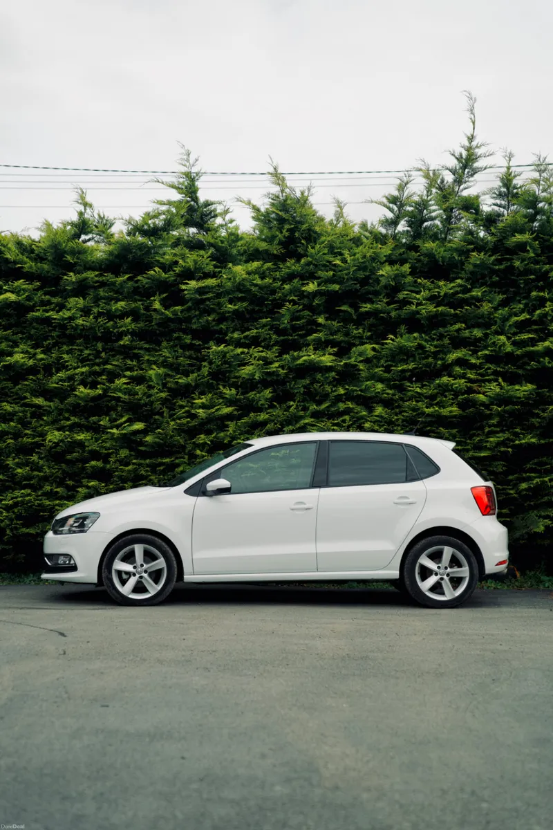Volkswagen Polo 1.0 2017 - Image 2