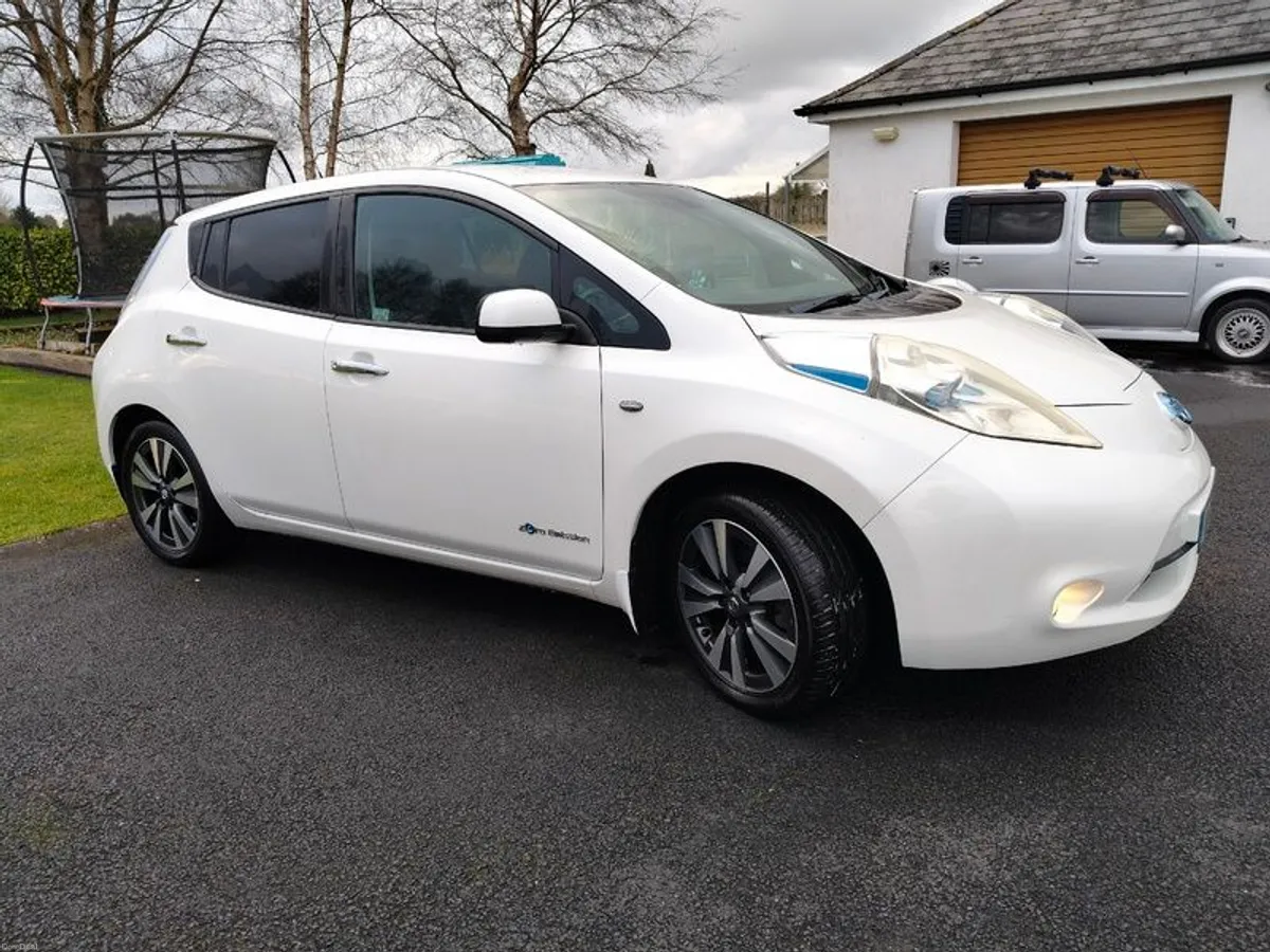 2016 Nissan Leaf 30kw - Image 3