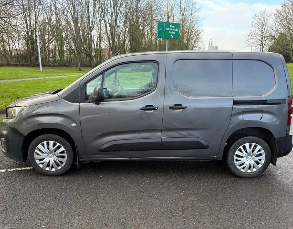 Peugeot Partner Prof Plus Blue 1.5HDi 166k - Image 3