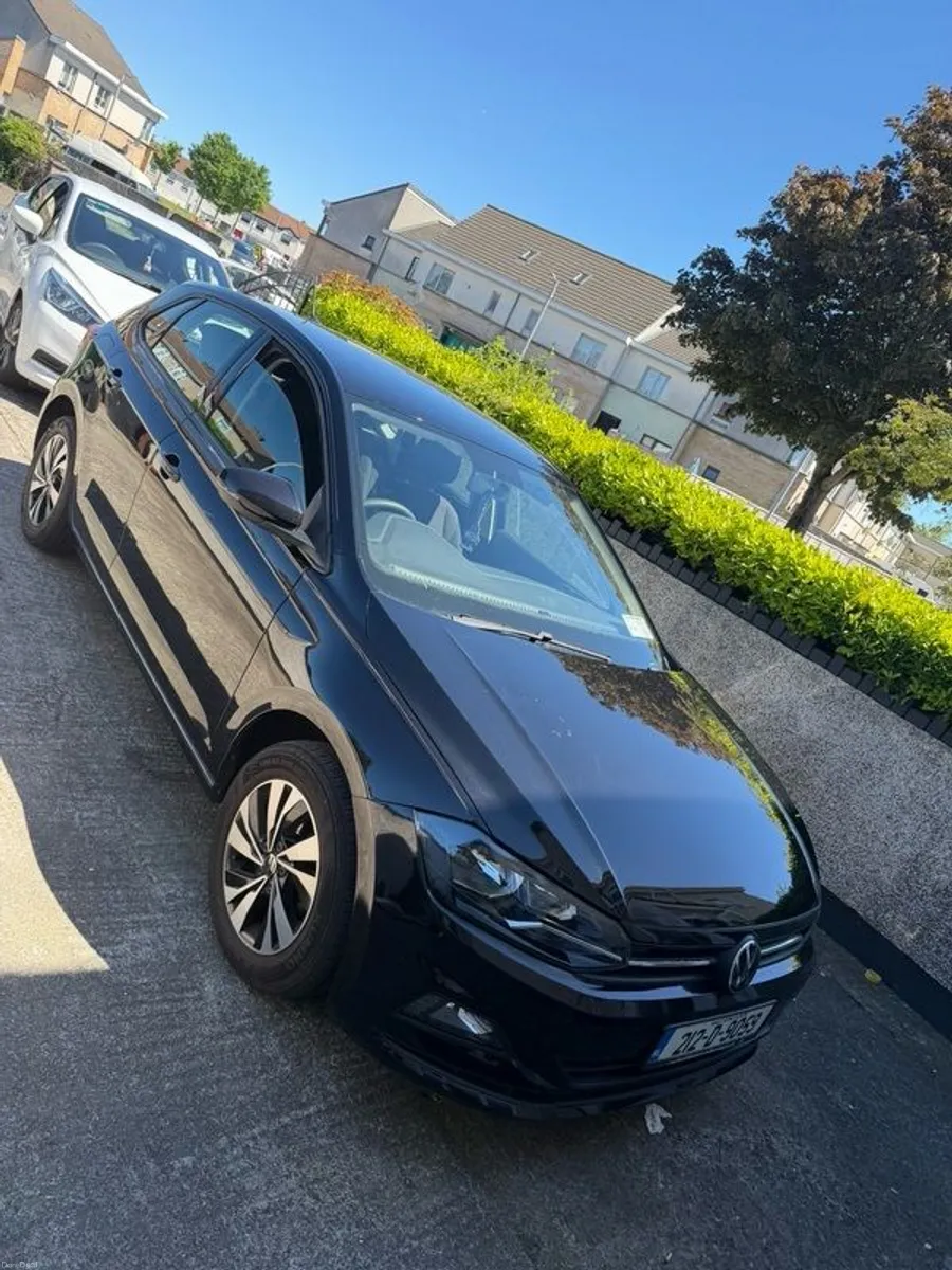 2021 Volkswagen Polo - Image 2