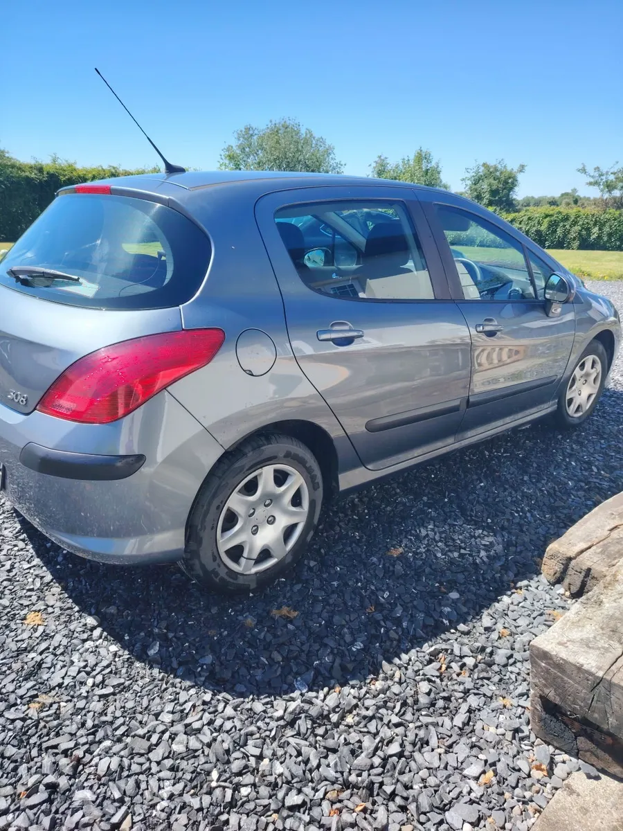 Peugeot 308 2009 - Image 2