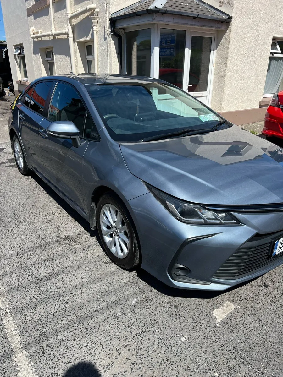 Toyota Corolla Aura 1.6 petrol - Image 1