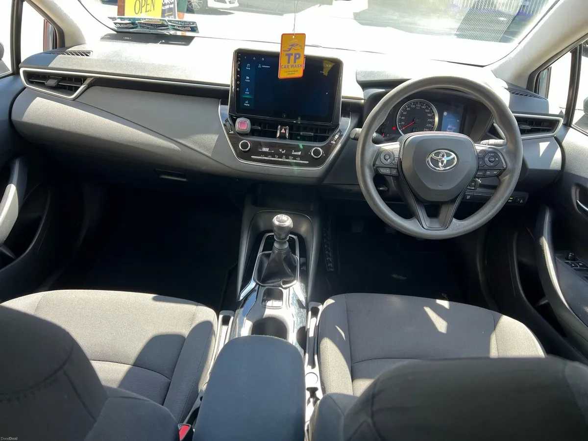Toyota Corolla Aura 1.6 petrol - Image 3