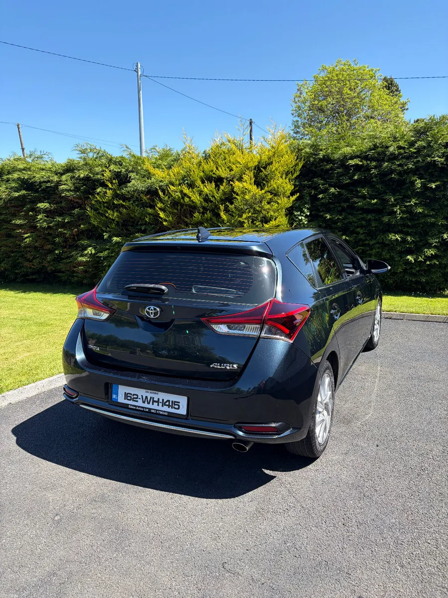 162 Toyota Auris Business Edition 1.6 Diesel - Image 4