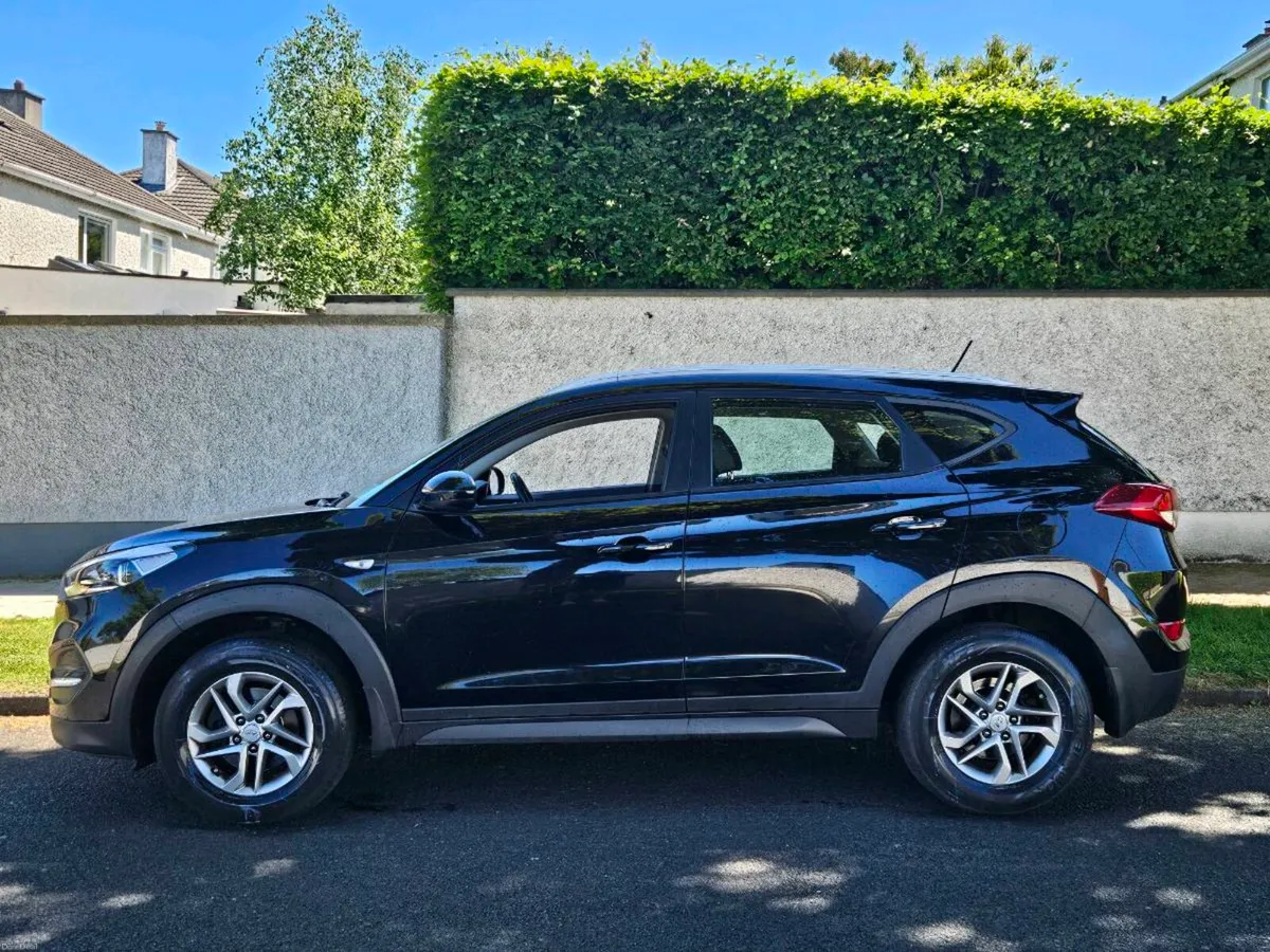 2016 Hyundai Tucson (Petrol) - Image 4