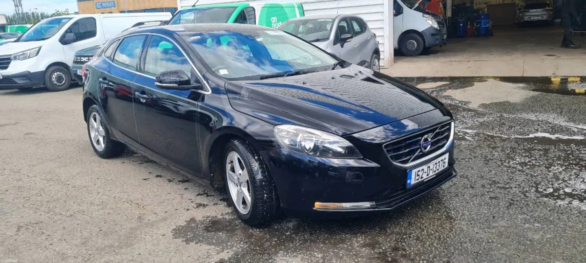 Volvo V40 - Image 5