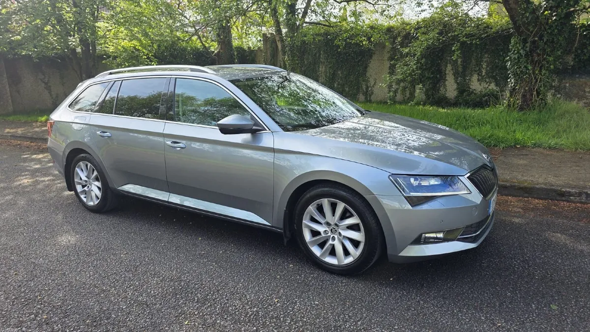Skoda Superb 2017 - Image 1