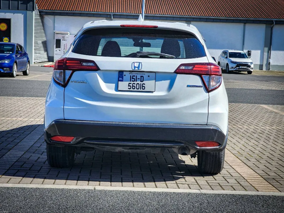 2015 Honda vezel 1.5 hybrid automatic petrol - Image 4