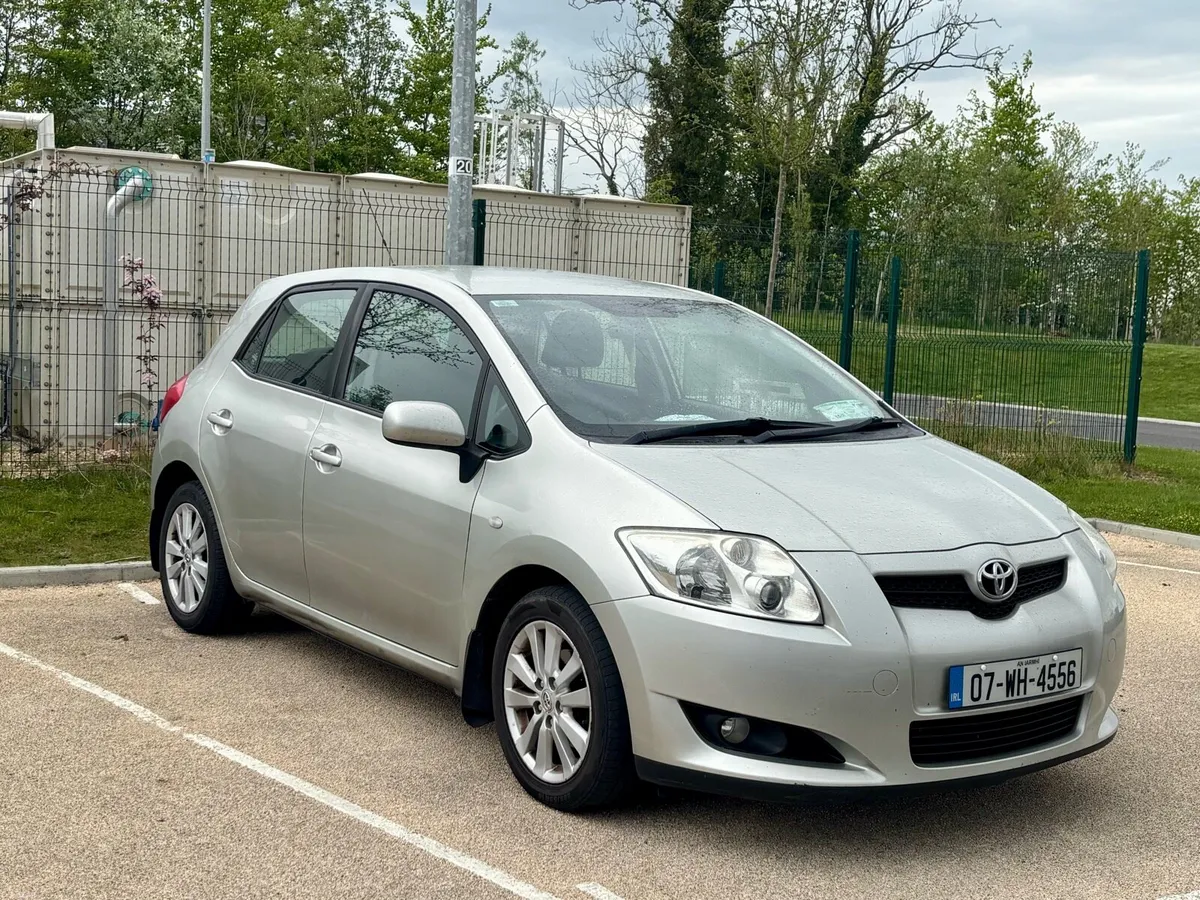 Toyota Auris - Image 2