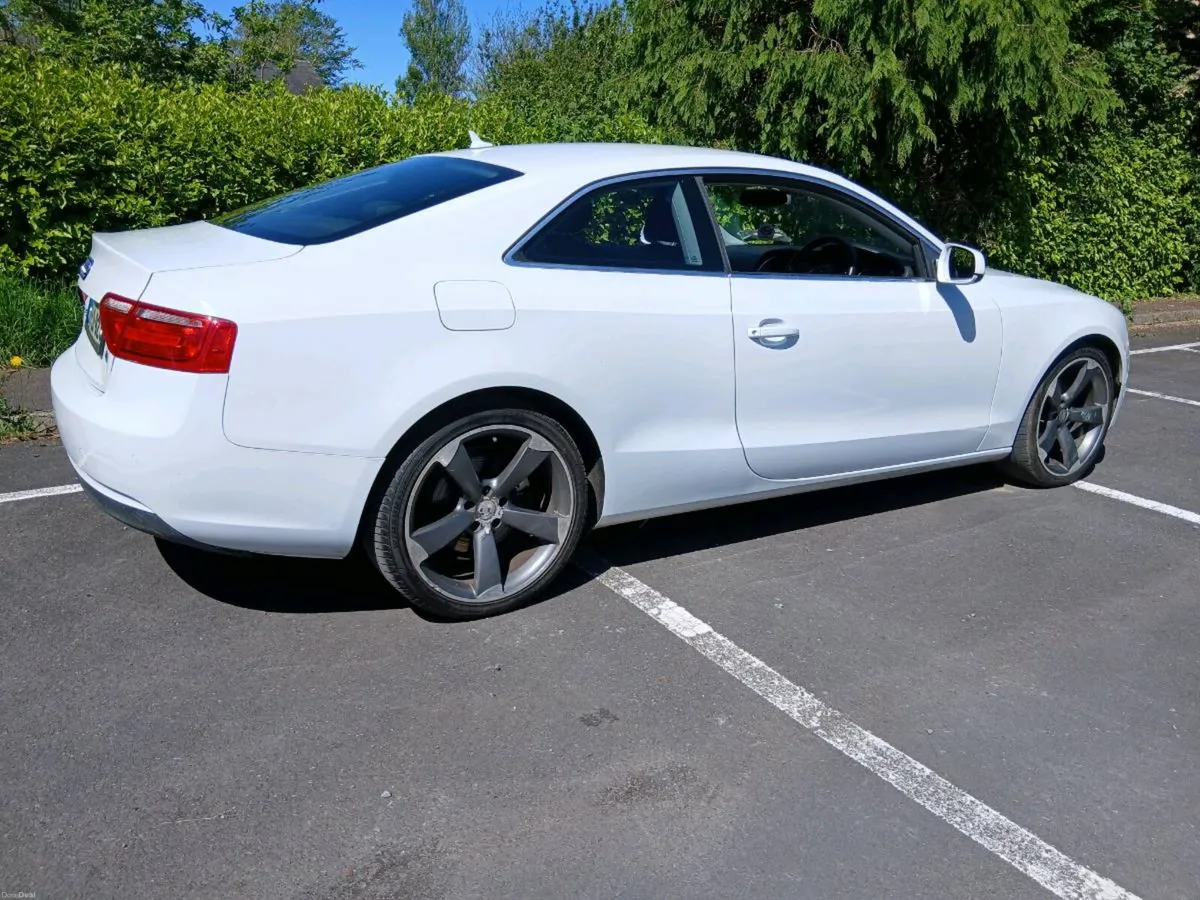 Car - Image 2