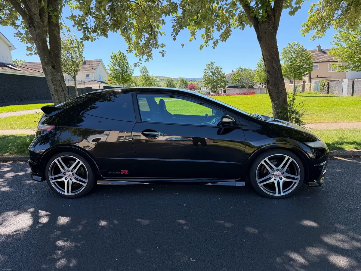 Honda Civic Type R GT FN2 - Image 4